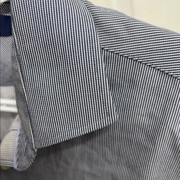 Tommy Hilfiger Blue and White Casual Button Down Shirt - Picture 3 of 5